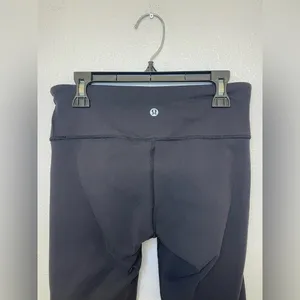 Lululemon Athletica‎ Women’s Black Train Leggings Size 4 thumbnail 5