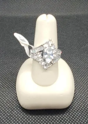 NWT Gorgeous Sparkly Silver Cocktail Ring thumbnail 1