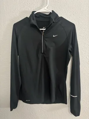 Nike Women’s Quarter-Zip Dri-Fit thumbnail 1