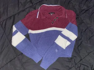 Kendall & Kylie Sweater Top thumbnail 3