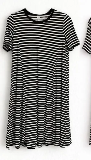 Abercrombie & Fitch Black & White Striped Dress Size M‎ Loose Fit Back Zip thumbnail 1
