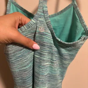 Lululemon Power Y Tank Heathered Green Tank Top- Size 4 thumbnail 4