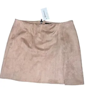 NWT Fab'rik Mocha Suede Skirt‎ Size Small thumbnail 2