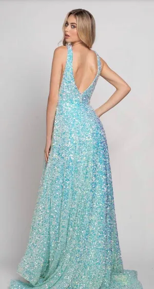 Blue Prom / Pageant Gown thumbnail 4