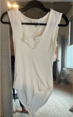 White bodysuit Size M thumbnail 1