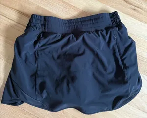 Lululemon Hotty Hot Skirt thumbnail 1