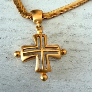 Vintage Anne Klein Gold Tone Cross Statement Necklace thumbnail 5