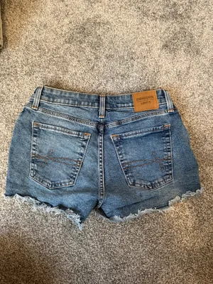 Denizen from Levi’s High-Rise Shorts thumbnail 4