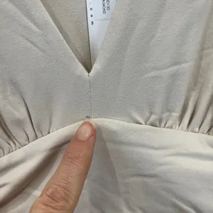 Susana‎ Monaco V Neck Jumpsuit Size Small Beige (Almond) Wide Leg Ruched Stretch thumbnail 3