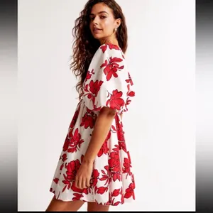 NEW Abercrombie & Fitch Emerson Poplin XST Mini Dress Summer Vaca Floral Tall thumbnail 3