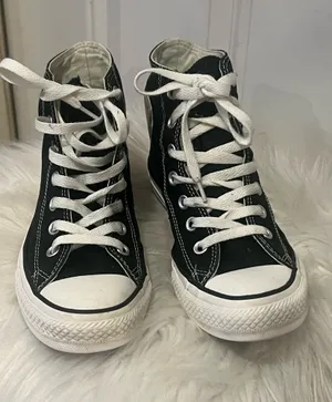 Converse Chuck Taylor All Star High Top – Unisex Men’s Size 4.5 / Women’s Size 6.5 thumbnail 1
