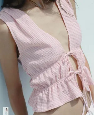 NWT Zara women’s Pink Gingham Tie-Front Top medium thumbnail 1