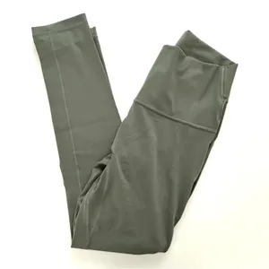 Gymshark M Legacy Short Leggings thumbnail 3