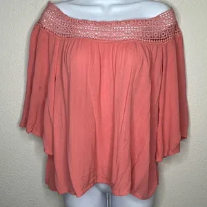 Designer Off Shoulder Top Size M thumbnail 3