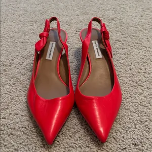 Tabitha Simmons Red Bow Accent Slingback Kitten Heel Size 9 thumbnail 2