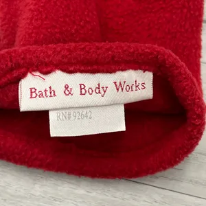 Vintage Bath & Body Works Red Winter Hat And Glove Set thumbnail 5