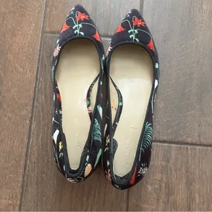 Black Floral Velvet Block Heel Ann Taylor Shoes size 6.5M thumbnail 3