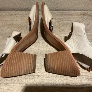 Dolce Vita DV Kanna Ankle Strap Sandals Ivory Leather Size 9 - Copper Buckles thumbnail 5