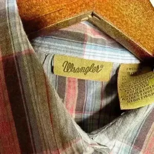 Wrangler pearl snap long sleeved‎ Western shirt Sz S thumbnail 4