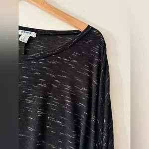 Old Navy Black‎ and White 3/4 Sleeve Top thumbnail 3