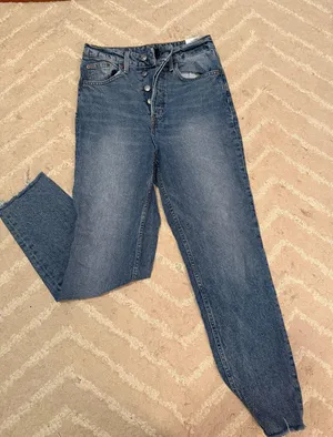 H&M Mom High-Waisted Jeans thumbnail 1