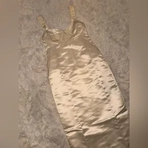 NEW REFORMATION Willy satin cream sleeveless gown Sz 8 thumbnail 3