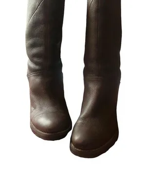 Women’s  Size 10 Brown Boots thumbnail 1