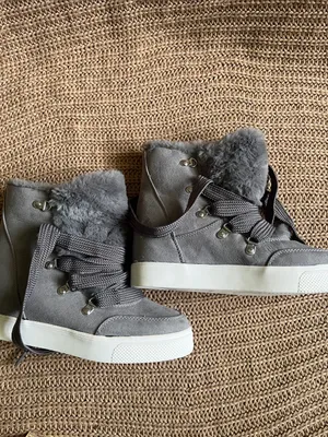 Time and Tru Gray Faux-Fur Lace-Up Winter Boots thumbnail 3
