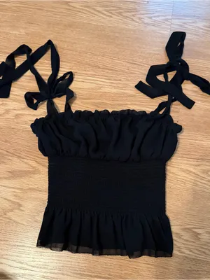 Aritzia Wilfred Black Smocked Tie-Shoulder Ruffle Tank thumbnail 3