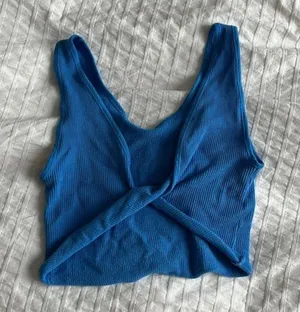 Urban Outfitters Top thumbnail 1