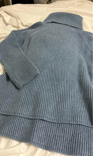Sweater Blue Size M thumbnail 1