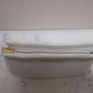 DIOR White Velvet Beauty pouch With Gold Dior Logo Limited Edition New No Tag thumbnail 8