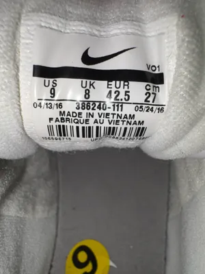 Nike Air Baseline Low Women’s Size 9 White Silver Athletic Sneakers Basketball Training Shoes thumbnail 3