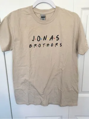 Gildan “Friends” Beige Jonas Brothers Logo Tee - Medium thumbnail 1