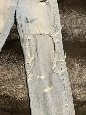 Womens 14 American Eagle Light Wash Distressed Straight Leg Jeans thumbnail 3