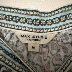 Max Studio London Blue Paisley Puff Sleeve Square Neck‎ Blouse M thumbnail 3