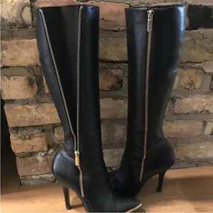 Saks Fifth Avenue New Leather Boots thumbnail 2