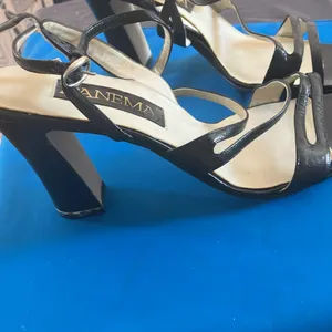 FINAL MARKDOWN Ipanema Women's Black Strappy Sandals 8 1/2 thumbnail 2