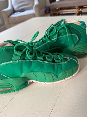 Nike Air Tennis Shoes size 6 youth thumbnail 8