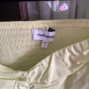 Motherhood Maternity Light Green Puff Sleeve Babydoll Top thumbnail 2
