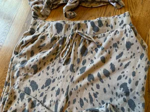 Loungewear matching set Allover Print jogger set size L Size L thumbnail 9