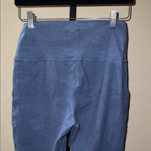 Aerie Chill Play Move High-Waisted Leggings Blue Camo Women’s Size M Short thumbnail 4