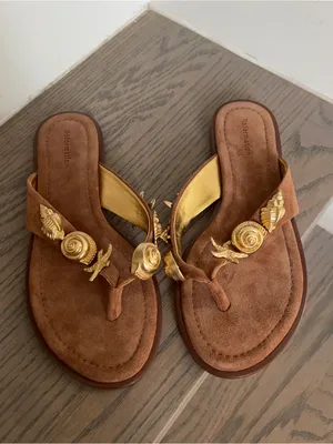 Reformation Jessie Flip-Flop Sandals Flip Flops in Rum Suede NWOB thumbnail 3