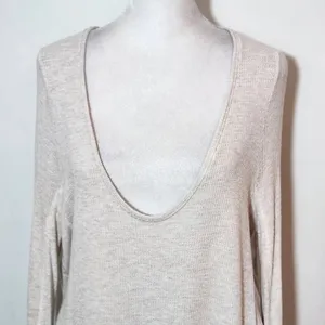 Free People We the Free Oatmeal Distressed Long Sleeve Scoop Neck Top Size Medium thumbnail 3