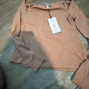 NWT‎ Future Collective medium top Tan thumbnail 6