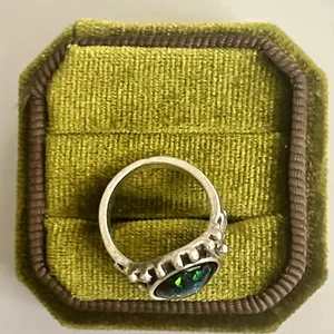 Simulated Green Opal Gemstone Titanium Steel Silver Ring Size 6 thumbnail 3