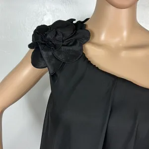 Cache One-Shoulder Black Cocktail Dress with Floral Shoulder Detail thumbnail 3