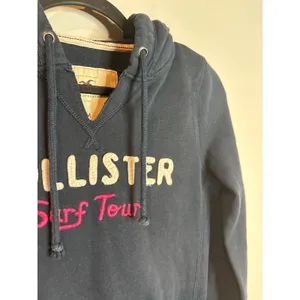 Y2K Hollister navy blue graphic hoodie thumbnail 3