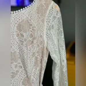 Selfie Leslie Emme Long Sleeve V-Back Lace Dress White thumbnail 6