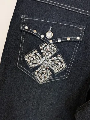 NWT Womens 12 Dark Wash Stretch Bootcut Jeans Y2K Bling Rhinestone Cross Pockets thumbnail 4